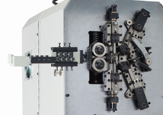 Machine de enroulement de huit axes de ressort multifonctionnel de commande numérique par ordinateur, ressort formant la haute précision et la vitesse de machine